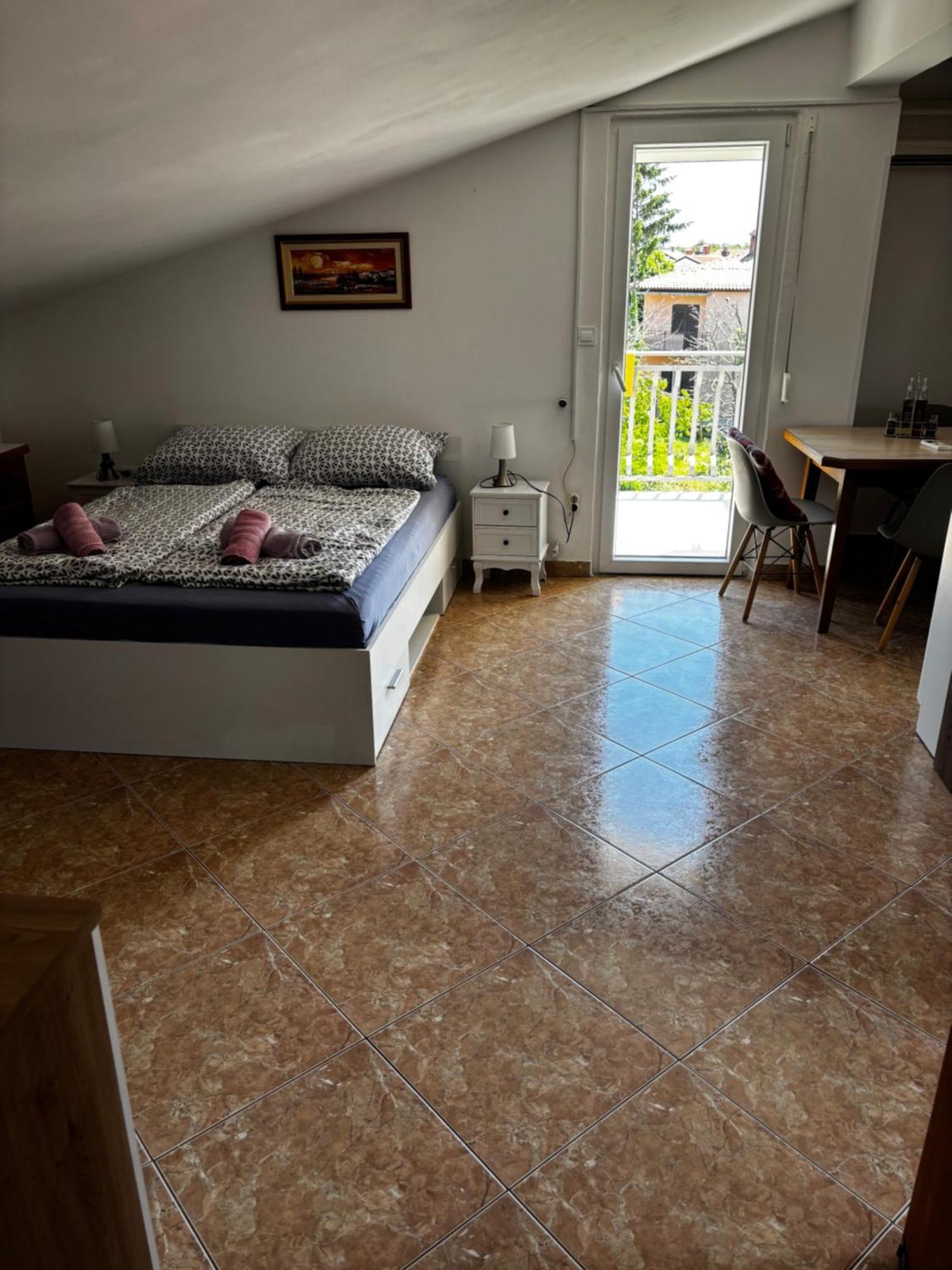 Apartmani Rozi Umago Esterno foto