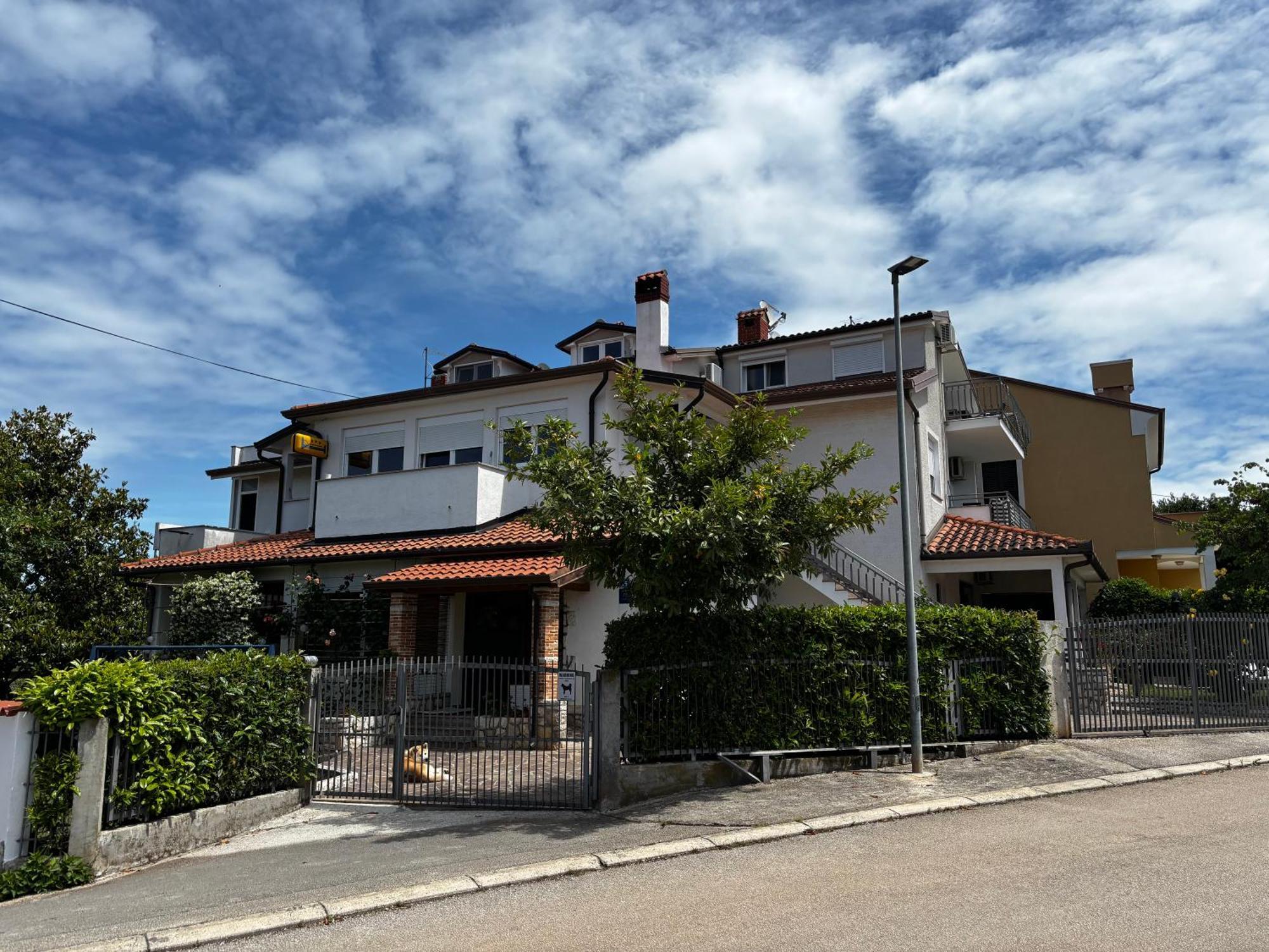 Apartmani Rozi Umago Esterno foto