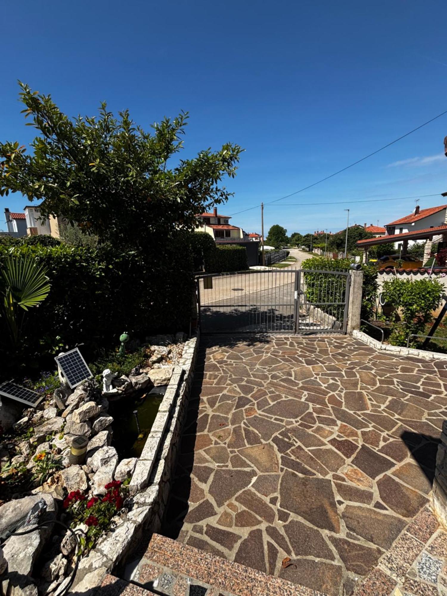 Apartmani Rozi Umago Esterno foto